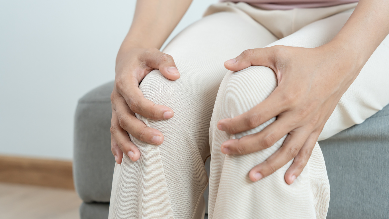 Rheumatoid Arthritis Awareness: Soothe Achy Knees with Cooling Compression